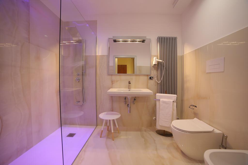 Olympus Capua Hotel Bagian luar foto